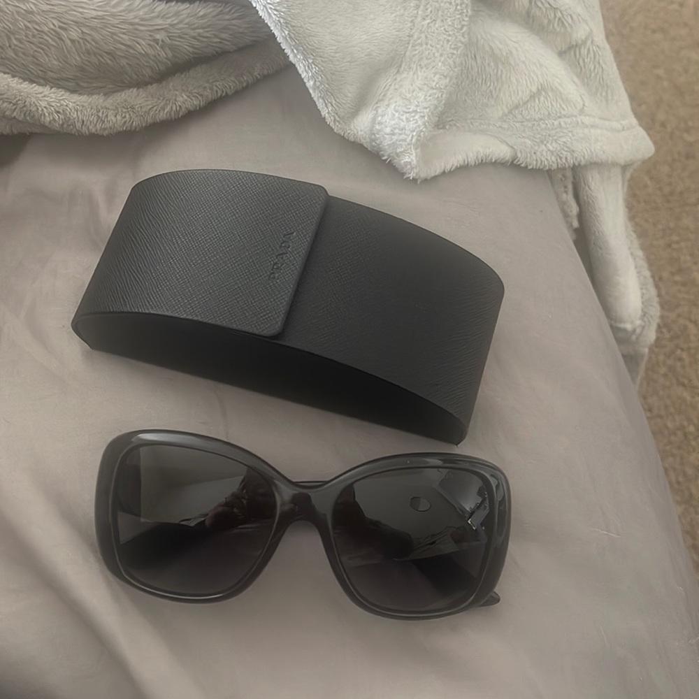 💝 Prada Sunglasses 💝